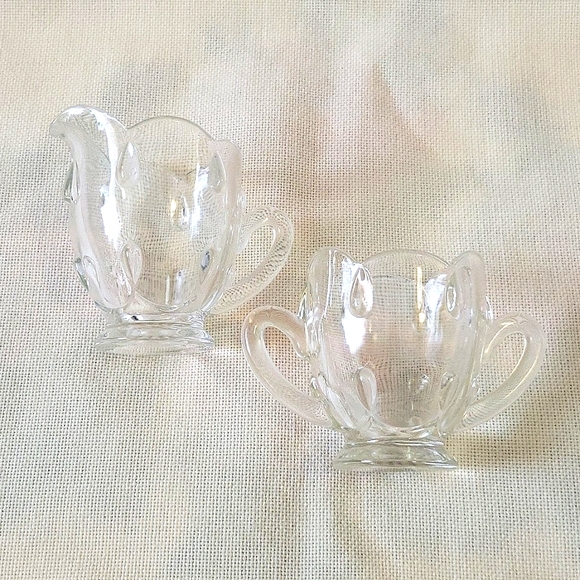 Vintage Indiana Glass Company Teardrop Sugar and Creamer Set - Picture 10 of 11